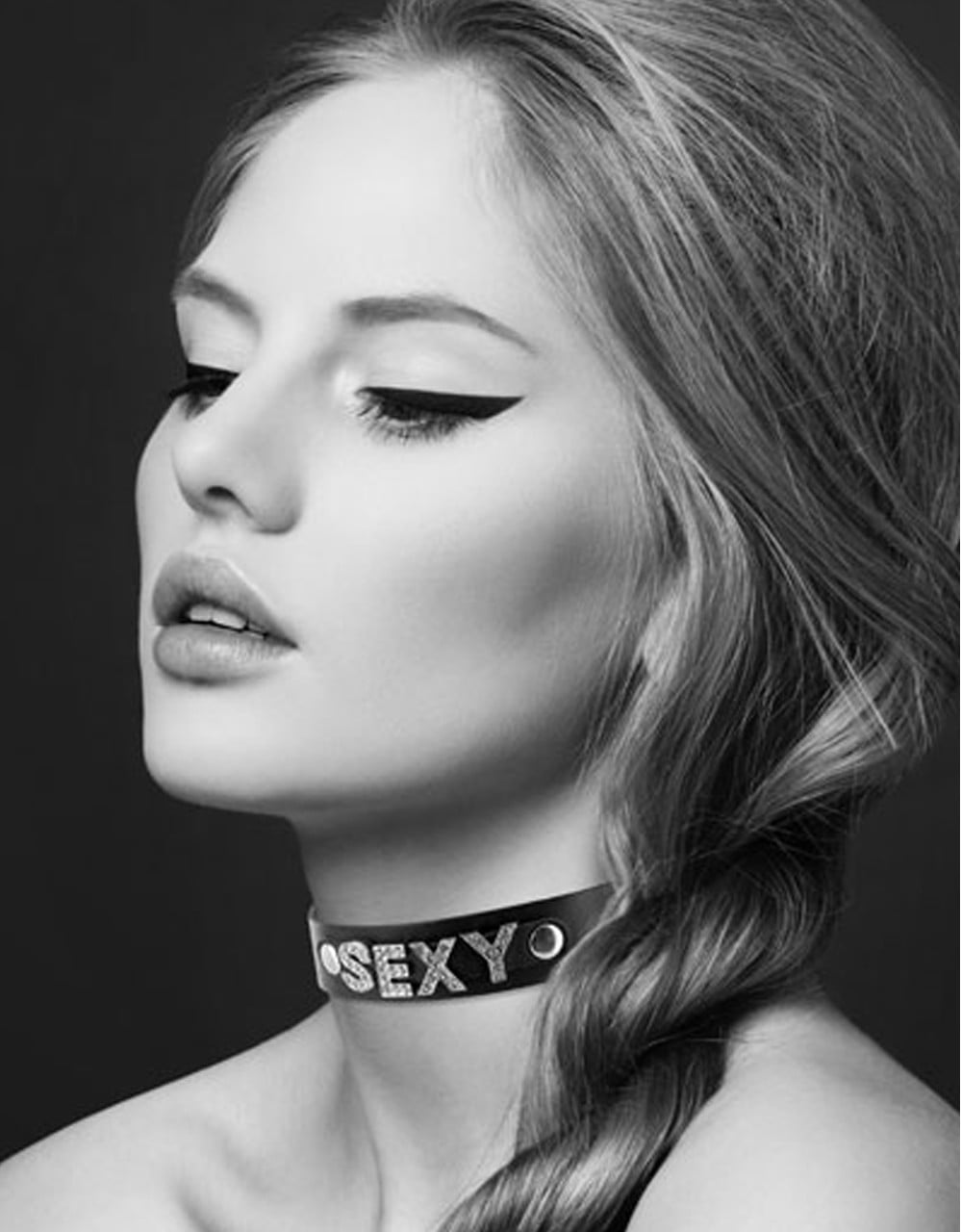 Collier en cuir noir SM avec Sexy en strass 2 collier noir à strass sexy bdsm dieppe