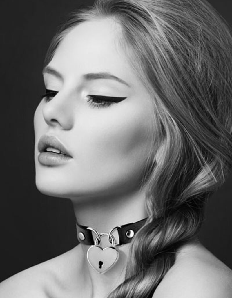 Accueil 11 Collier en cuir noir SM avec pendentif cadenas coeur argenté Taille : TU, Couleur : Noir