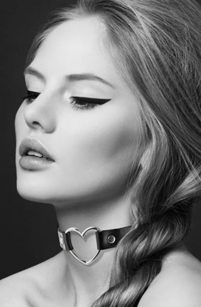 Collier en cuir noir SM avec coeur métal argenté Taille : TU, Couleur : Noir